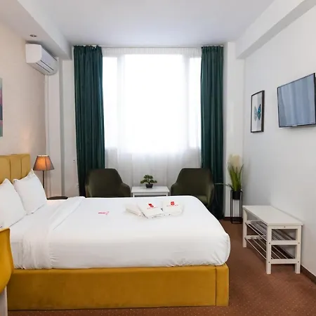 Plaza & Aparthotel