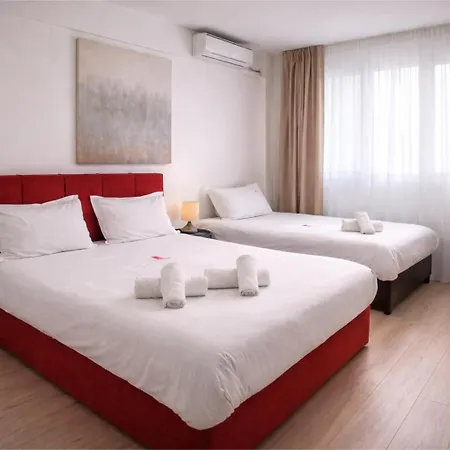 Plaza & Aparthotel