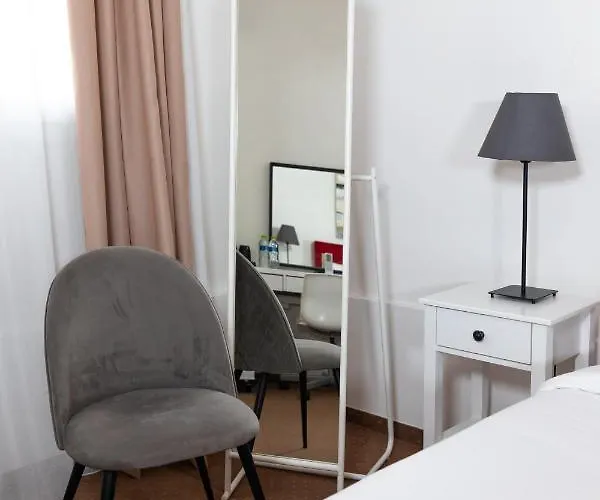 Plaza & Aparthotel 4*