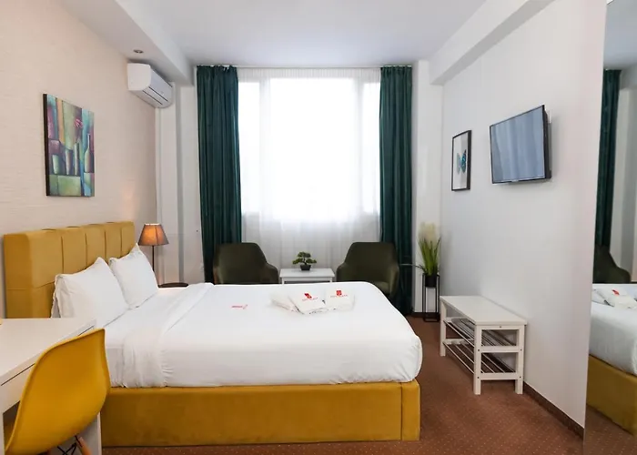 Plaza & Aparthotel