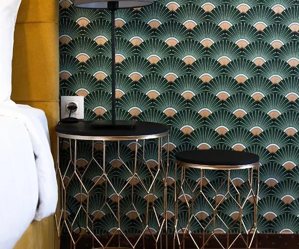 Apart-hotel Plaza & 4*