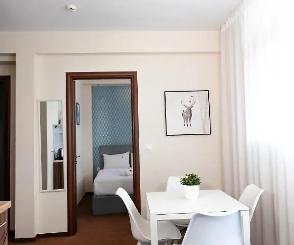 Plaza & Apart-hotel 4*