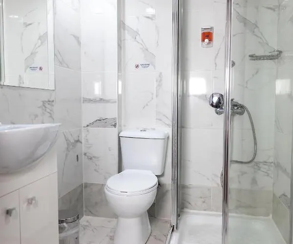 Plaza & 4* Tessalónica