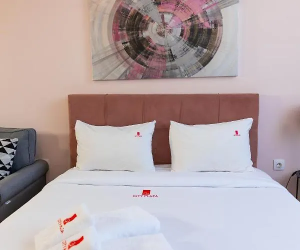 Aparthotel Plaza & 4*