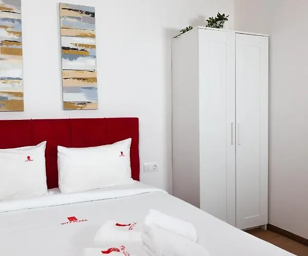 Plaza & Tessalónica