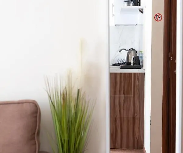 Plaza & Apart-hotel 4*