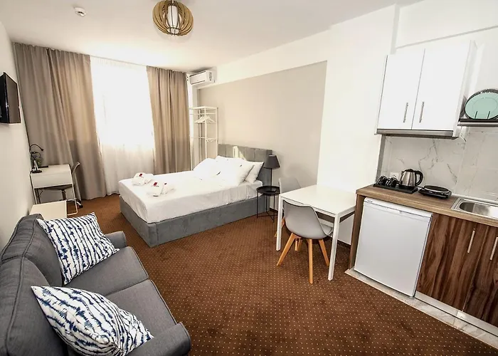 Plaza & Apart-hotel Tessalónica