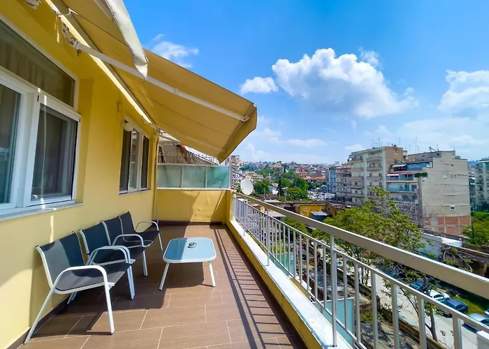 Plaza & Tessalónica